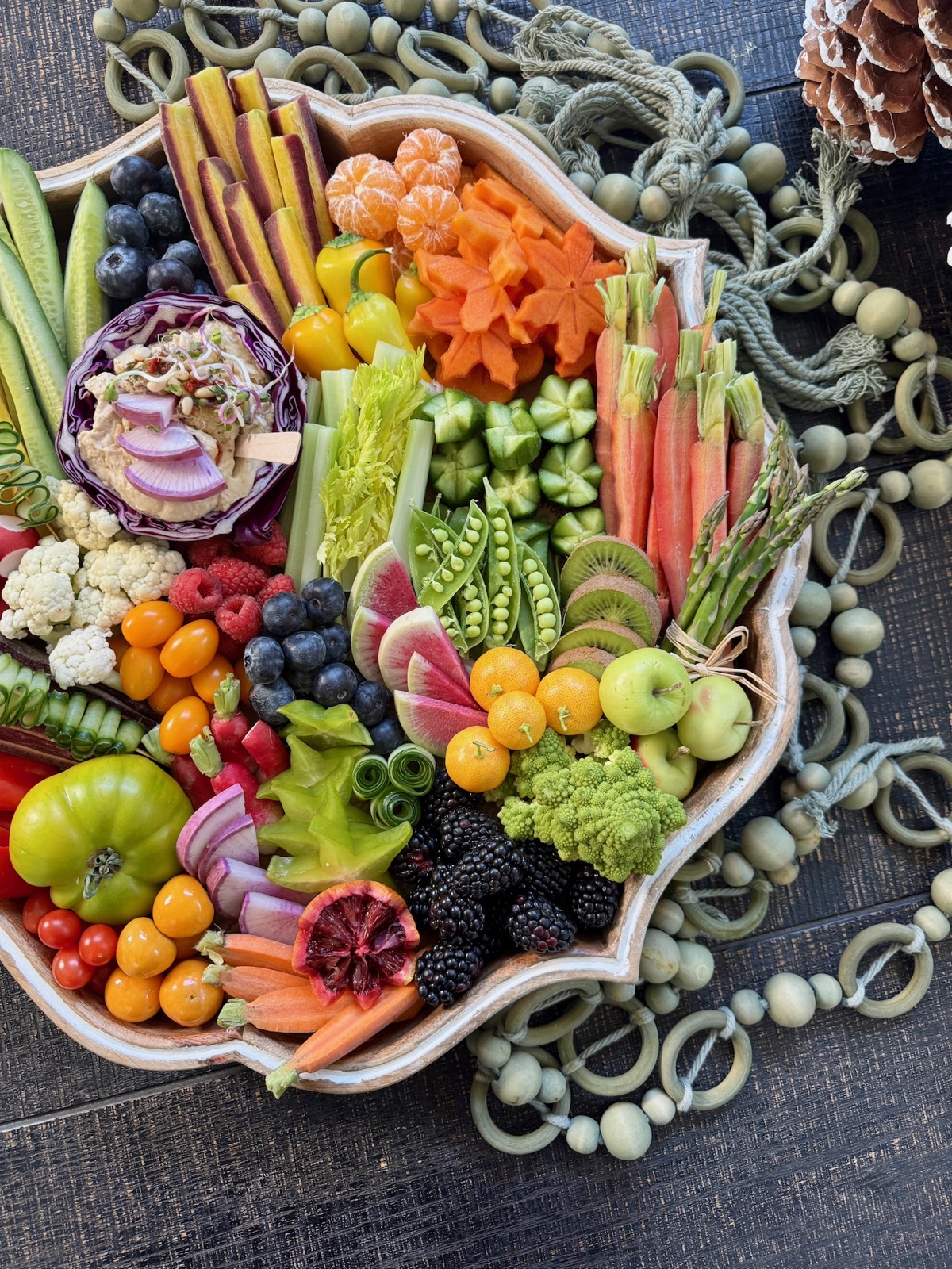Rainbow vegetable platter